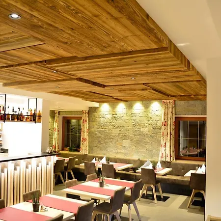 Berghotel Plagoett-3